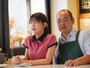 Đang nấu ăn gạ địt cô chị siscon vì chán chồng